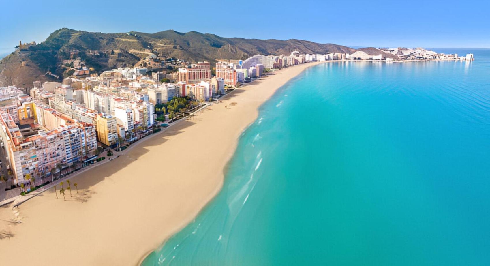 Nuevo, A 50 Metros De La Playa Y Con Vistas Al Mar Apartment Кулера Екстериор снимка